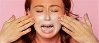 🌞 5 Ways Direct Sunlight Damages Your Skin
